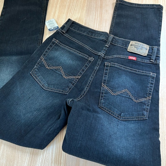 Wrangler Slim Straight jeans - Picture 4 of 6